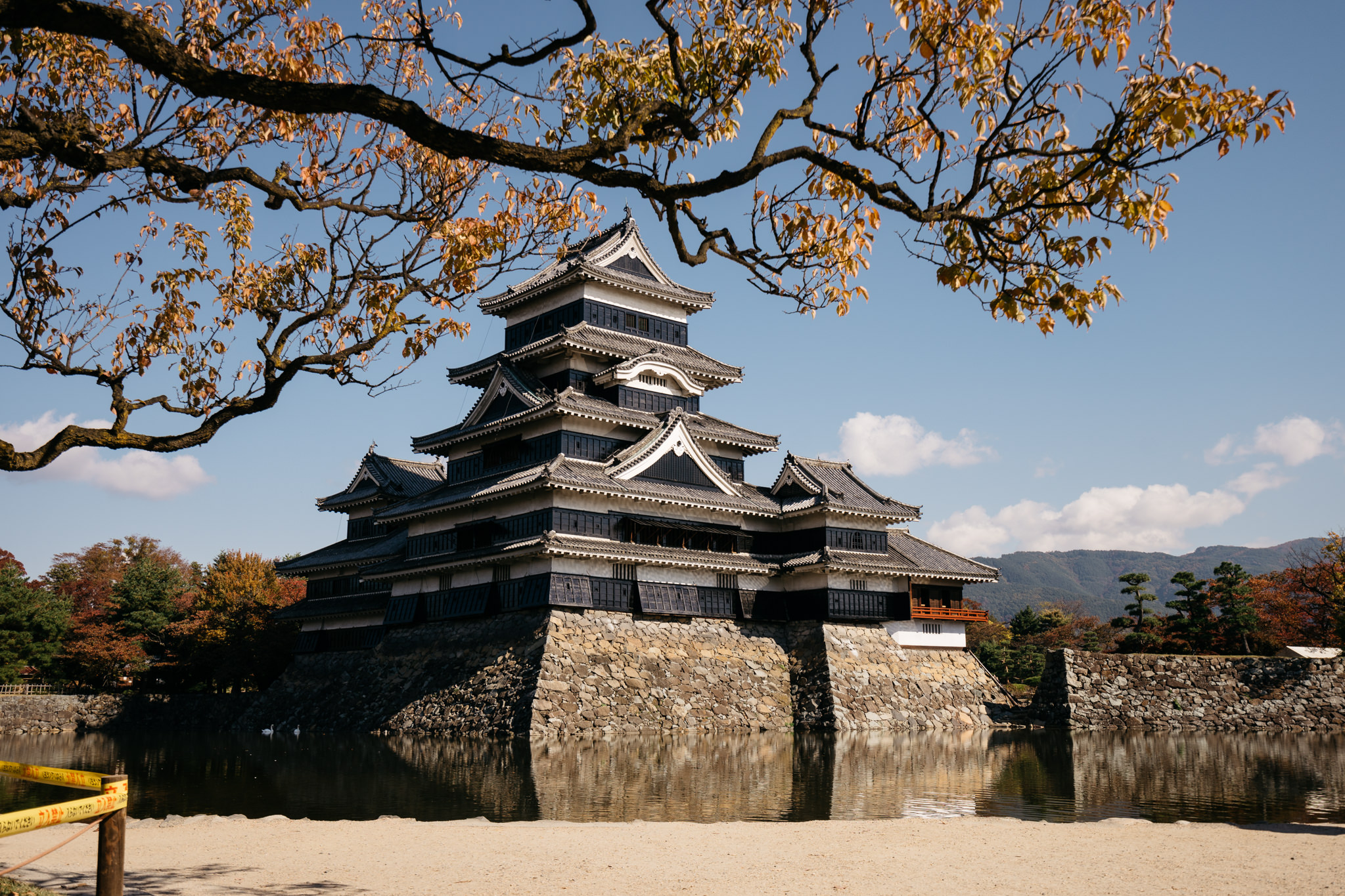 Matsumoto Castle Fall