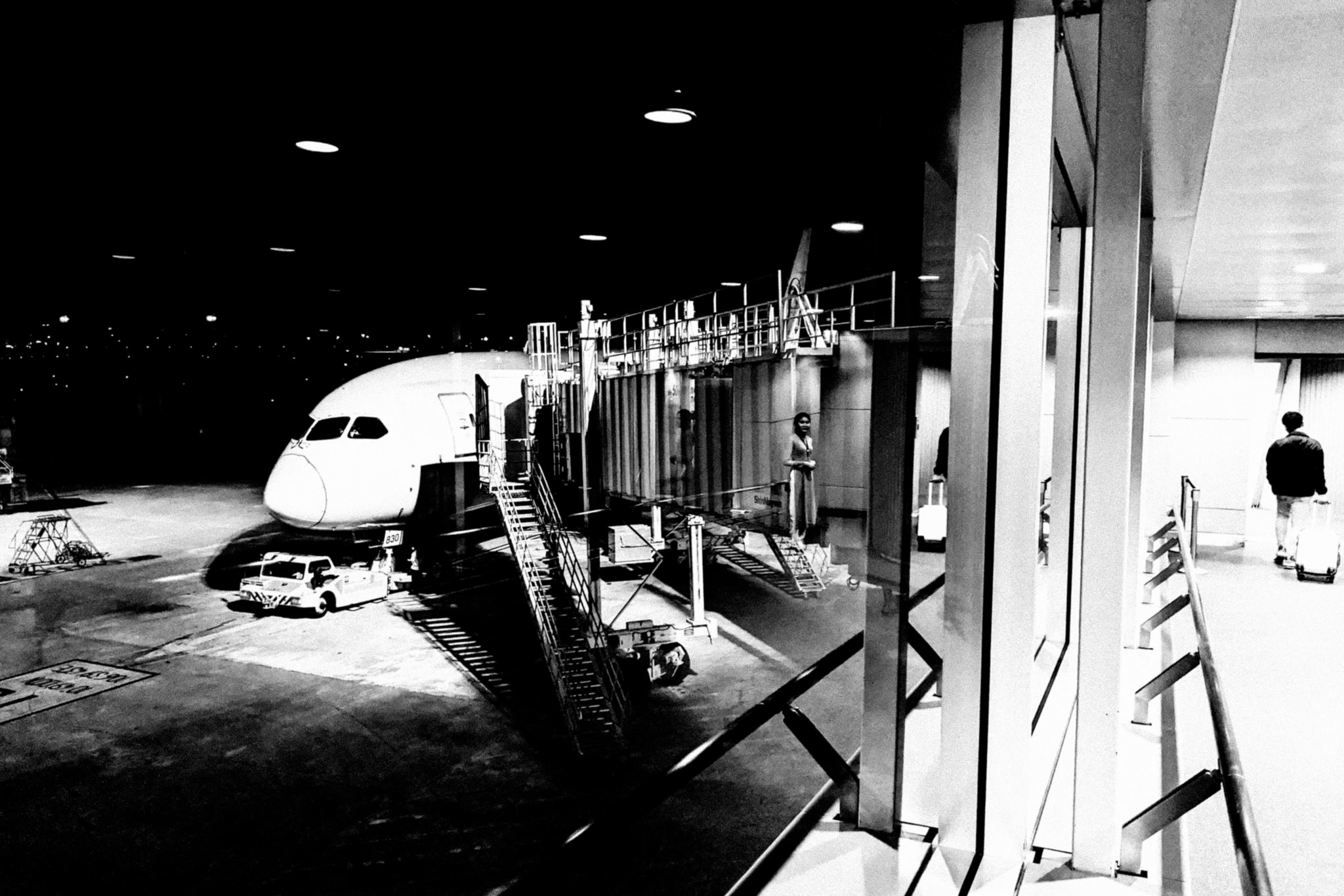 boarding-aircraft-asia