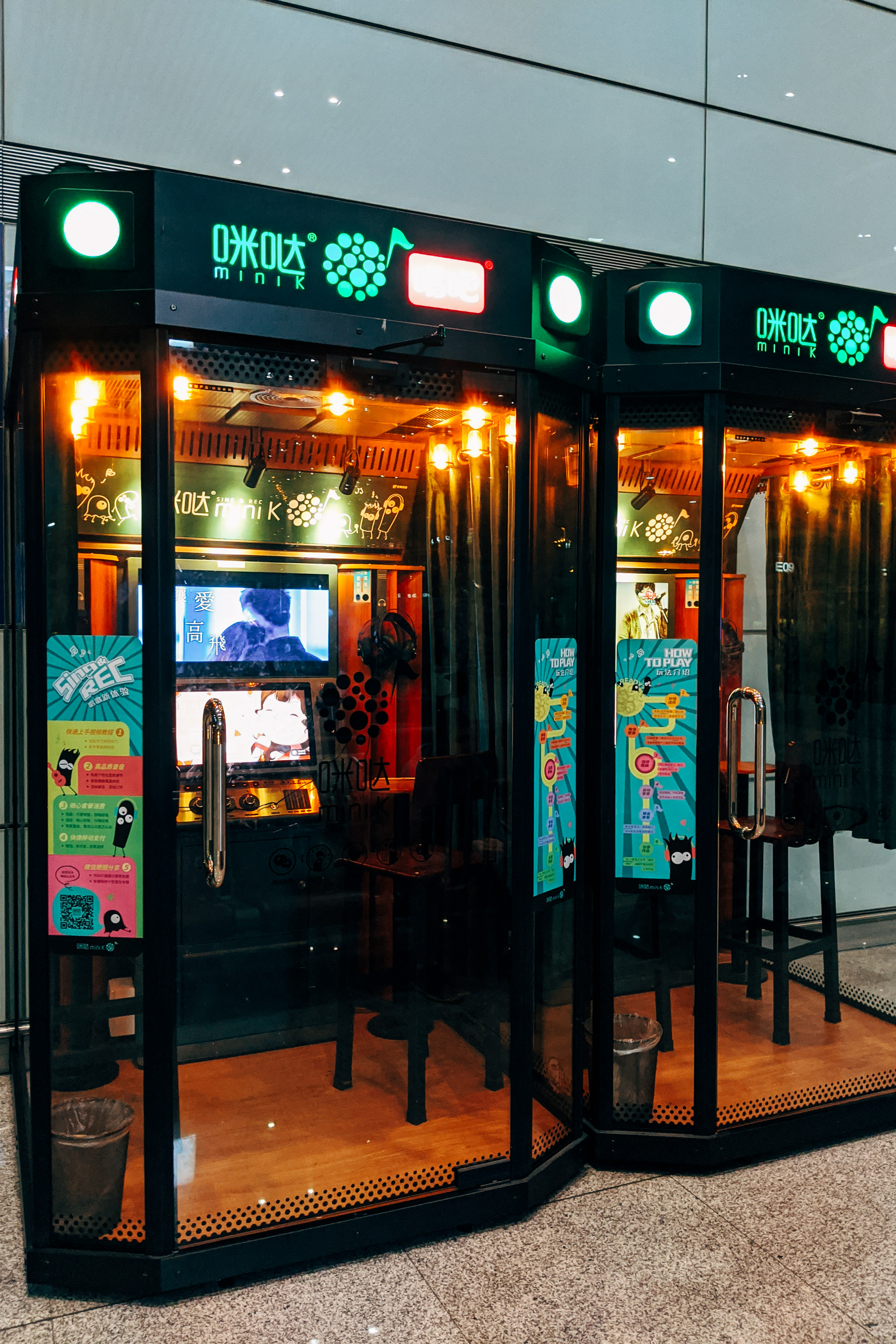 karaoke-machine-booth-china