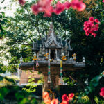 thai-shrine-flowers