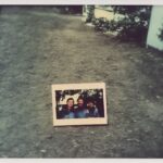 photo-in-the-1980s-taken-with-a-polaroid-camera-rffx