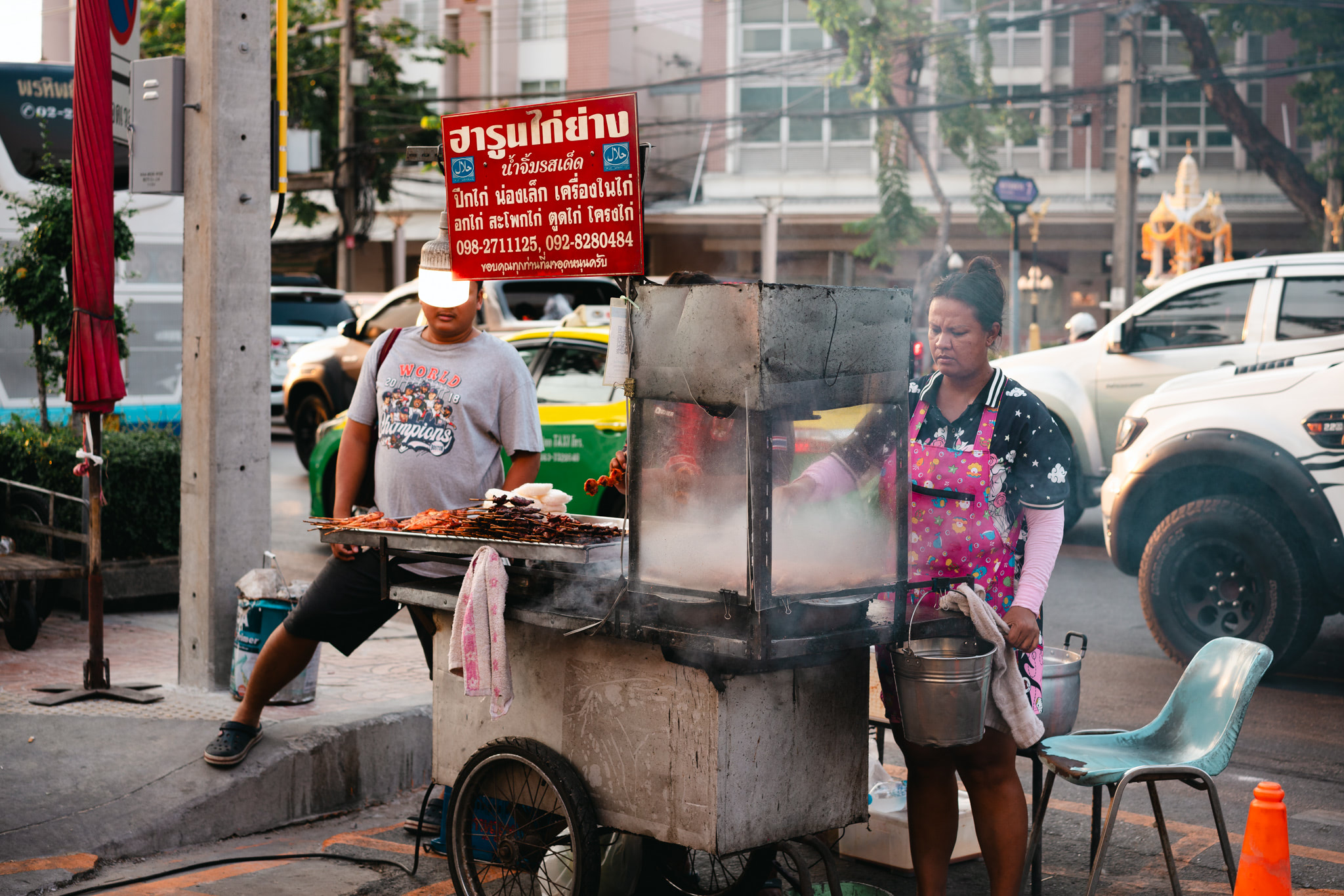 bangkok-market-bbq-stand