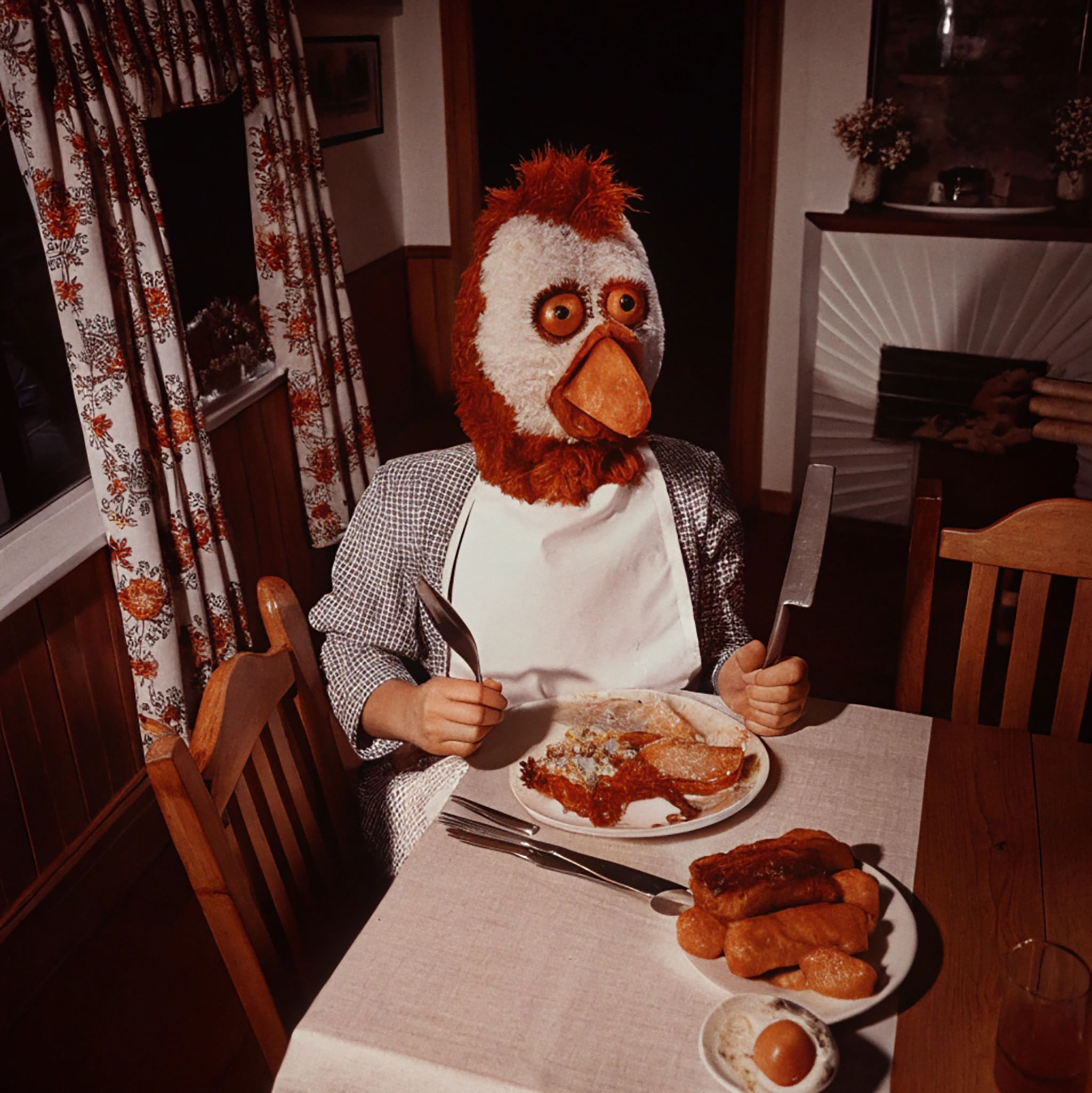 photo-of-an-anthropomorphic-chicken-eating-breakfast